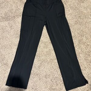 Urbane Women's Black Cargo Scrub Pant